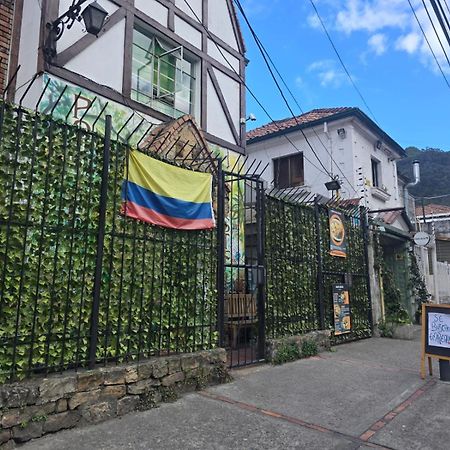 Portelli Hostal Zona G- Para Extranjeros Bogota Bagian luar foto