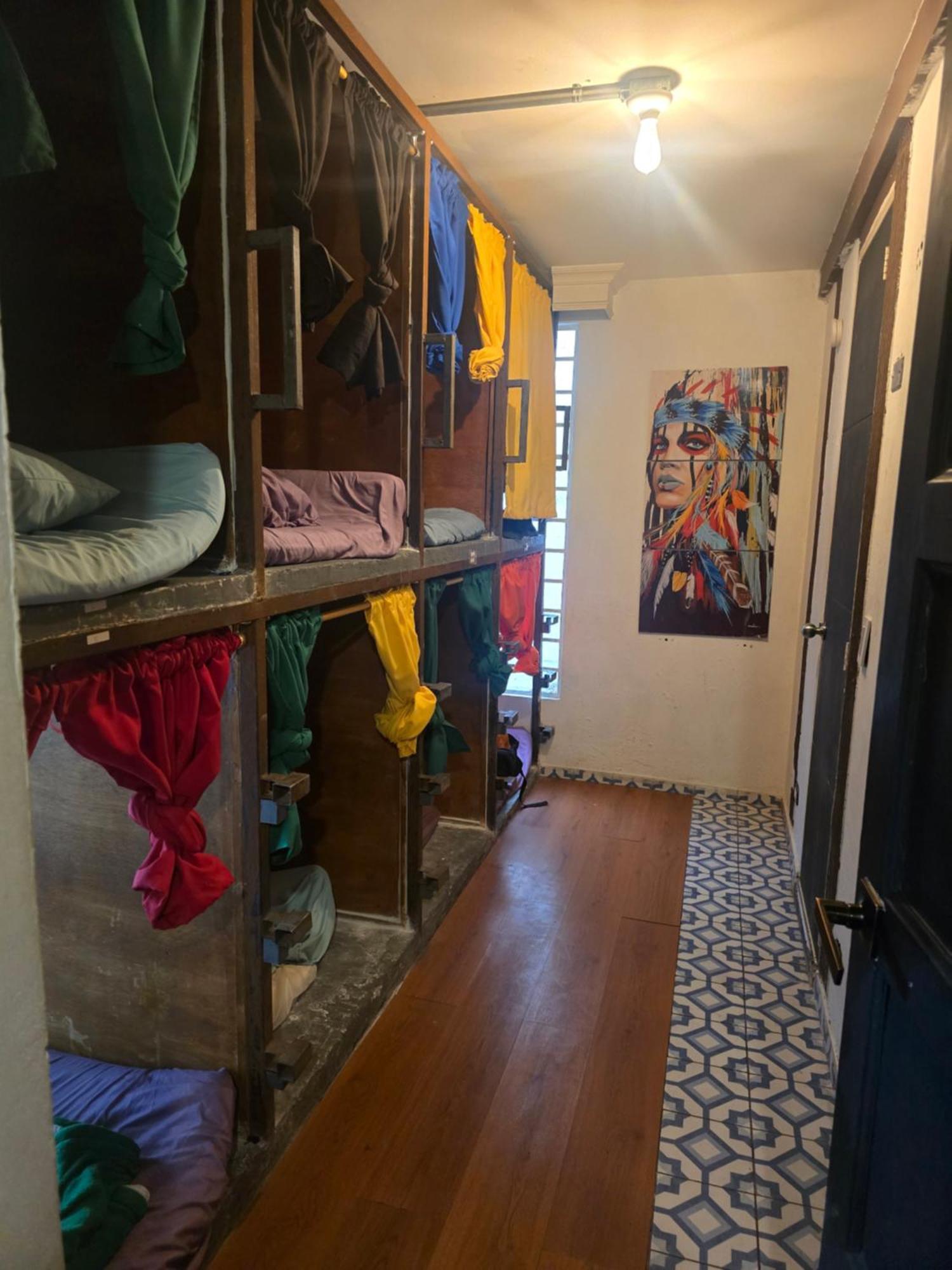 Portelli Hostal Zona G- Para Extranjeros Bogota Bagian luar foto