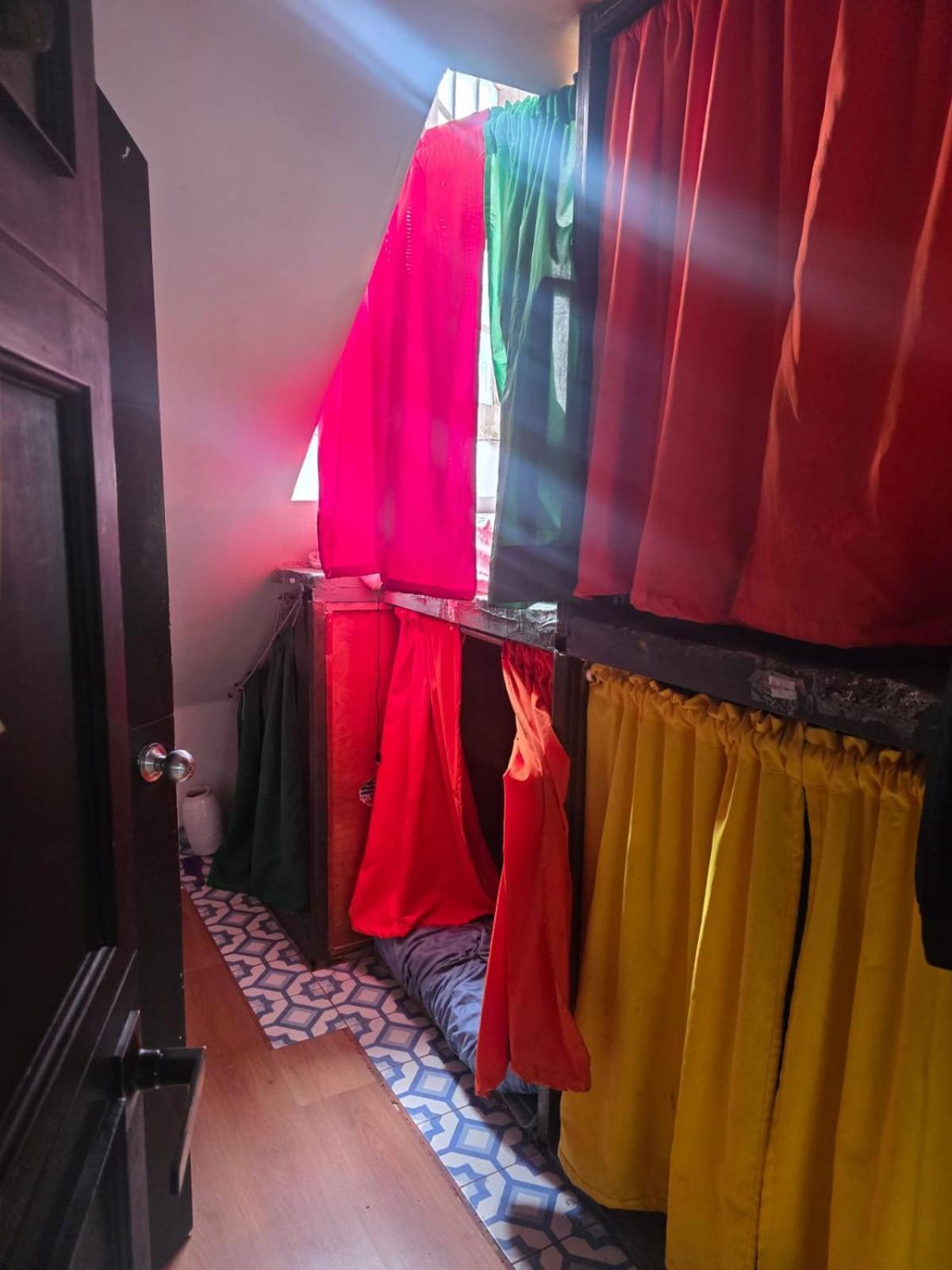Portelli Hostal Zona G- Para Extranjeros Bogota Bagian luar foto